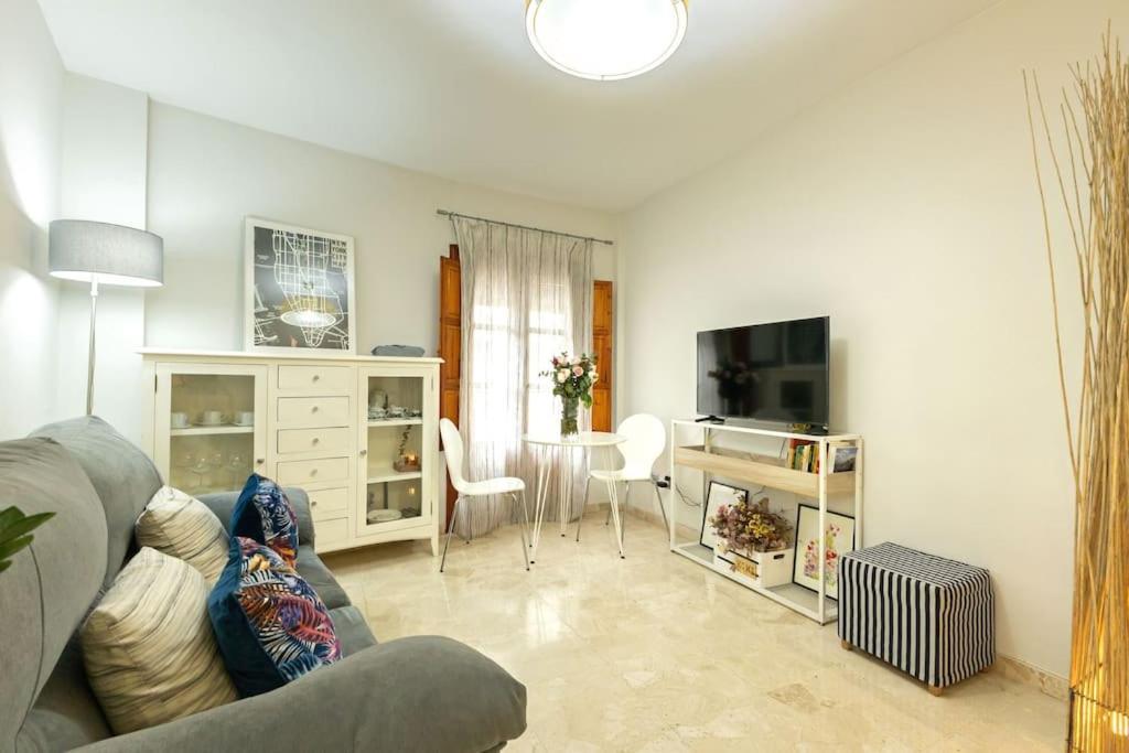 Pajaritos Center Suite By Valcambre Seville Exterior photo