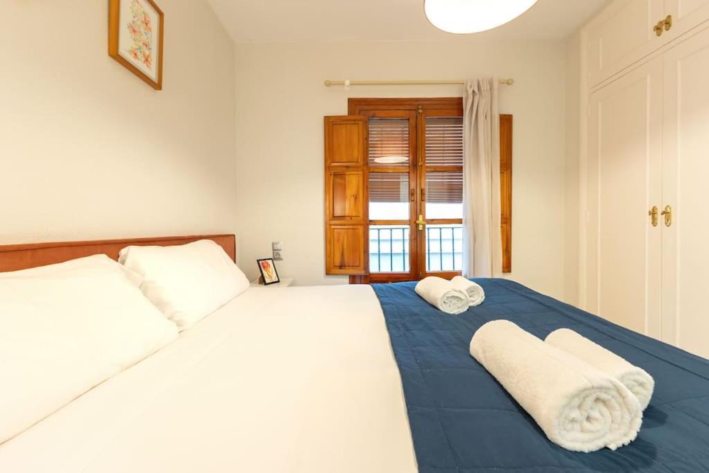Pajaritos Center Suite By Valcambre Seville Exterior photo