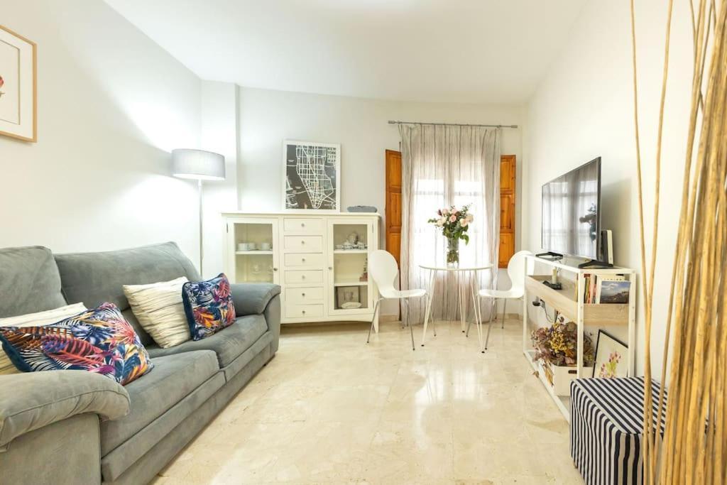 Pajaritos Center Suite By Valcambre Seville Exterior photo