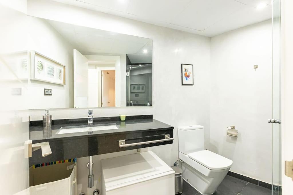Pajaritos Center Suite By Valcambre Seville Exterior photo